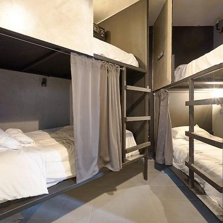 We Hostel And Suites Miraflores By Stand Out Hotels Collection Санто-Доминго Экстерьер фото